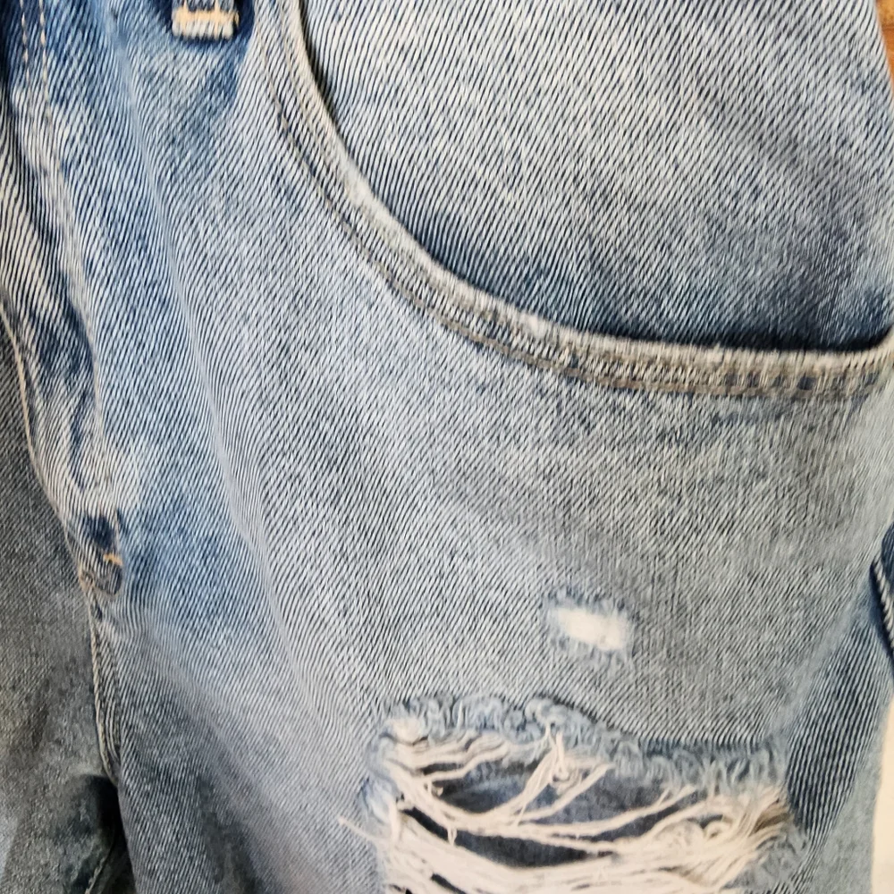 Abrand size 10 distressed denim cutoff shorts - Picture 5 of 5